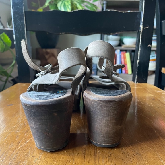 Lotta’s From Stockholm Clogs - Picture 3 of 4